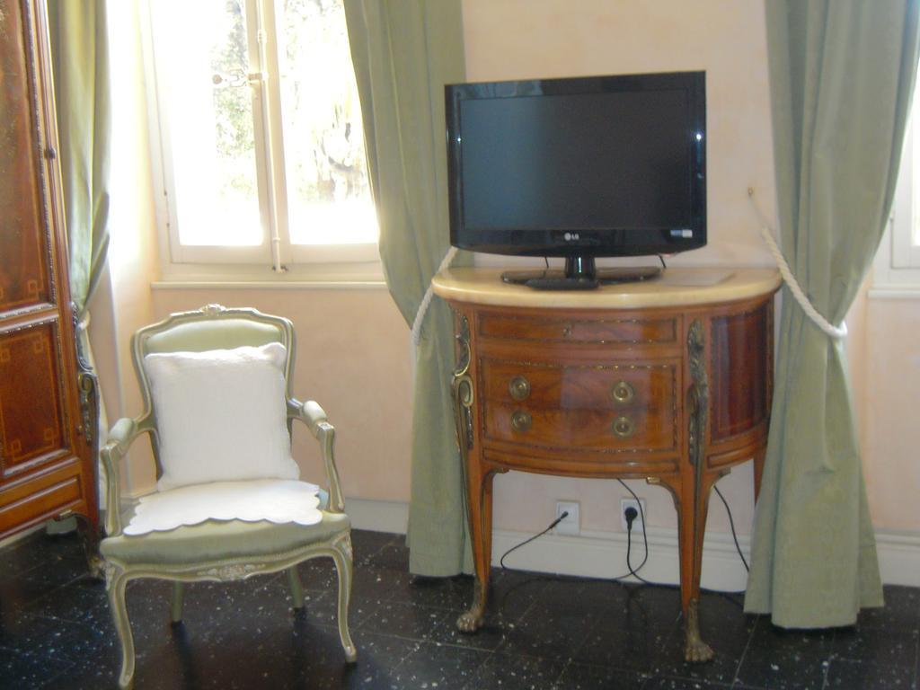 Villa Valflor Chambres D'Hotes Et Appartements มาร์กเซย ภายนอก รูปภาพ